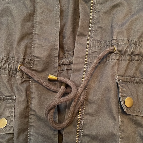 Women's Forever21 Olive Gray-esque Utility Style Lightweight Jacket with Hood - Picture 10 of 14